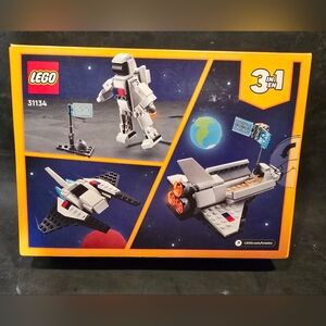 Lego Space 3-in-1 Shuttle and Astronaut Set - Gray, White, Black, Red